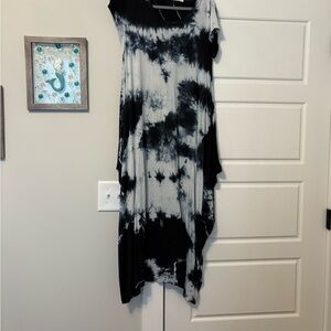 Abella Asymmetrical Black and White Dress